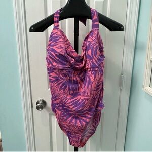NWT Jaclyn Smith Women’s Size 20 Pink And Purple Floral One Piece Swim Suit